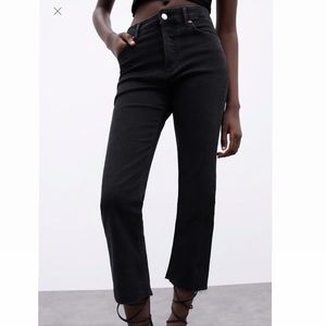 Zara Ultra High Rise Buttonfly Raw Hem Cropped Jeans Black Size 2